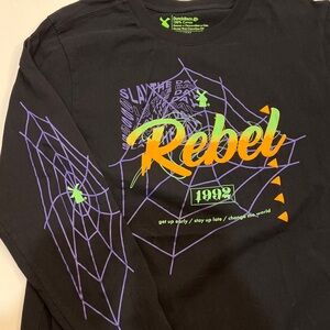 Dutch Bros men’s medium shirt.